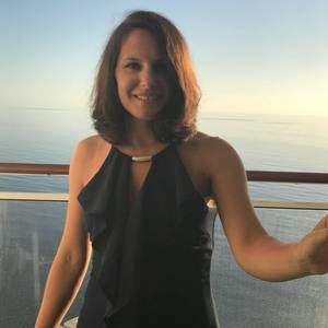 Meet your Posher, Carrie
